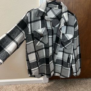 Flannel: Black, White, and Grey. Size:S.